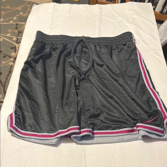 Nike Gray  and Pink Athletic Shorts Lightweight Mesh - Picture 1 of 7